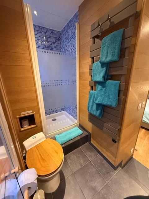 Highly Recommended Apartment Steps From The Lake Annecy Exterior photo