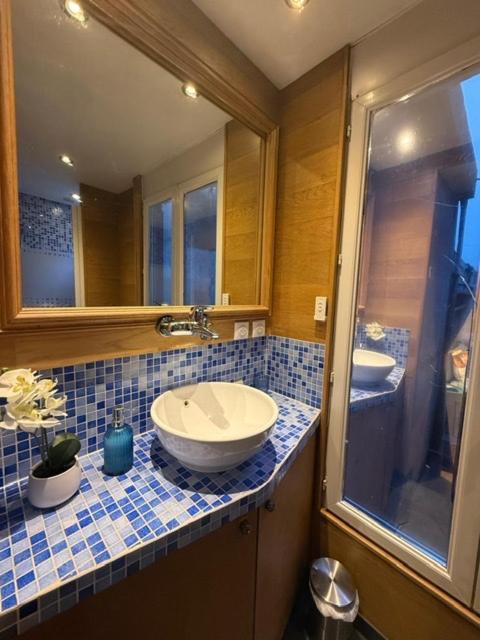 Highly Recommended Apartment Steps From The Lake Annecy Exterior photo