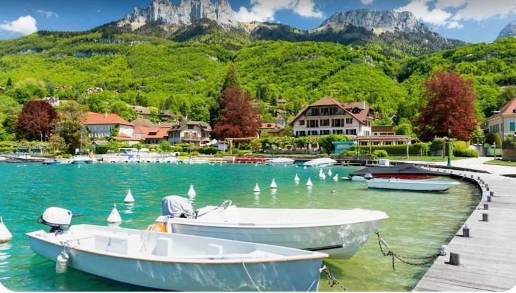 Highly Recommended Apartment Steps From The Lake Annecy Exterior photo